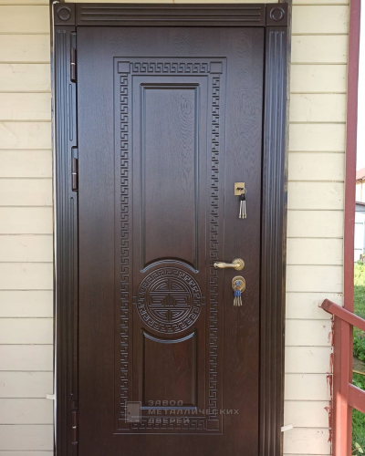 Стальная дверь с шпонированными МДФ панелями в частный дом №68
